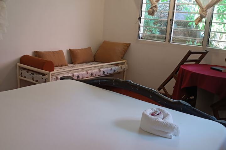 Room 14 of 34