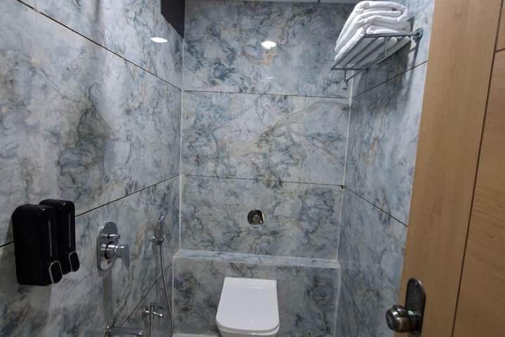 Room 19 of 27