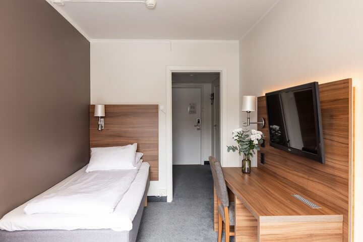 Room 21 of 61