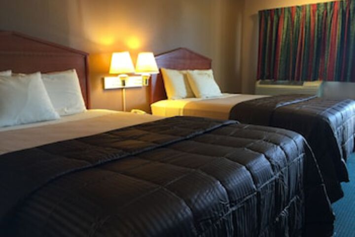 Room 7 of 27