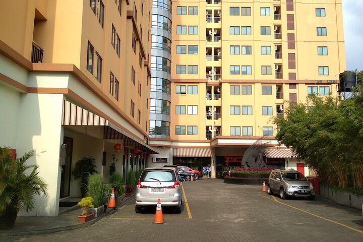 Hotel 73 of 80