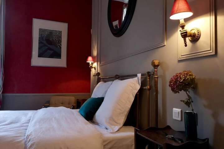 Room 8 of 89