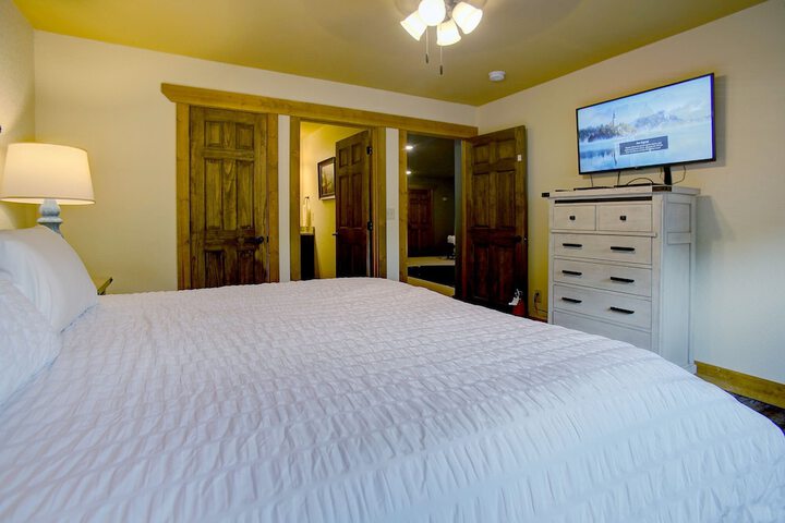 Room 3 of 88