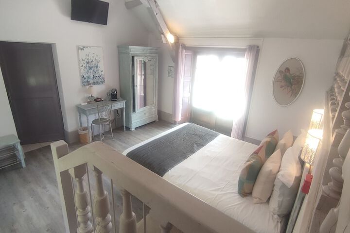 Room 11 of 70