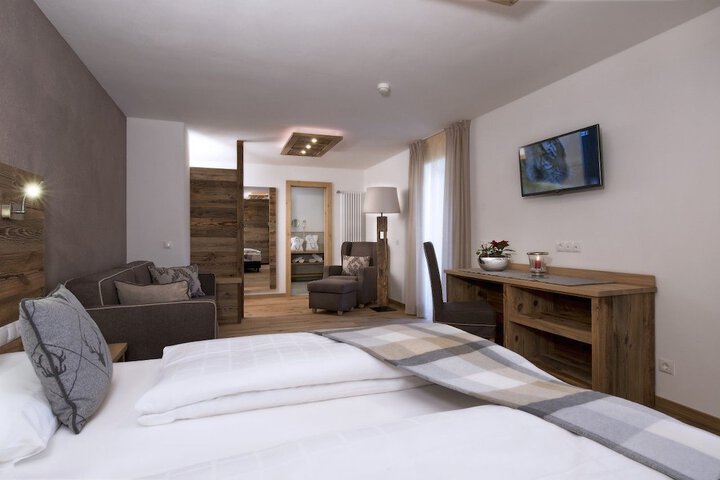 Room 10 of 59