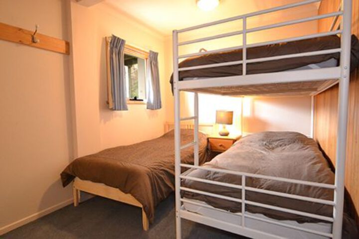Room 3 of 11
