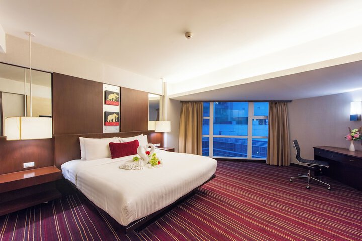Room 20 of 102