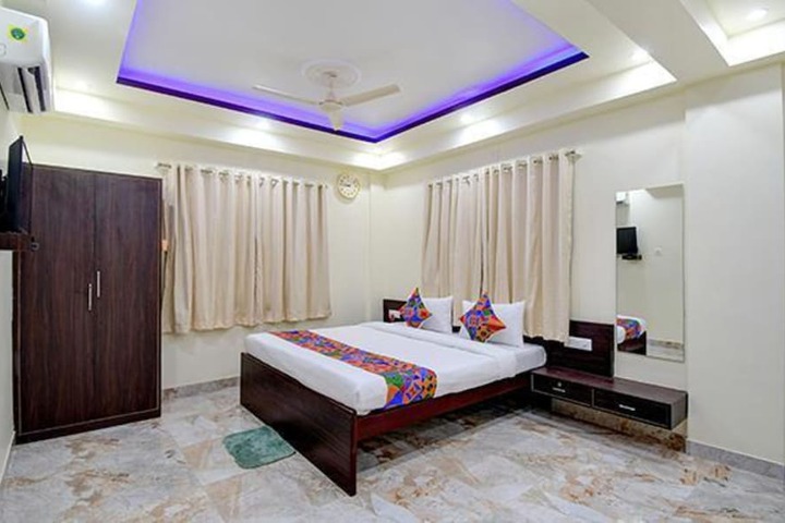 Room 14 of 39