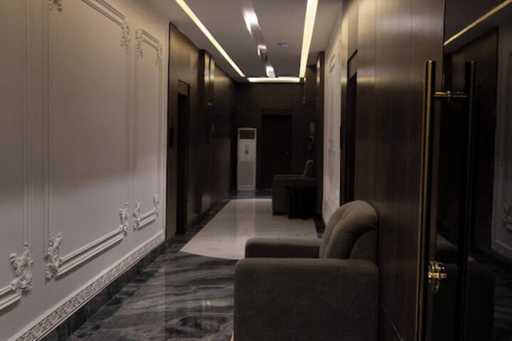 Room 46 of 98