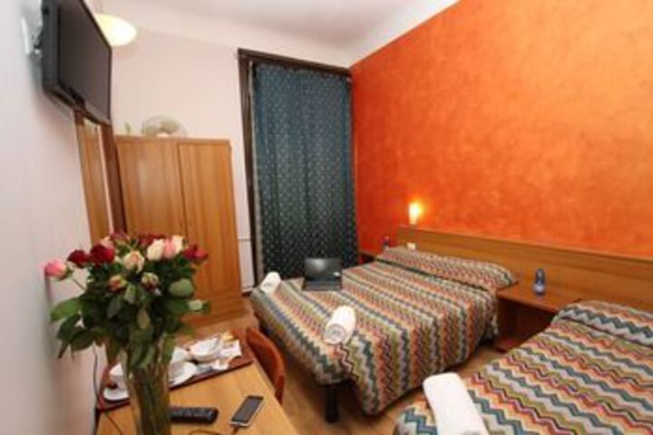 Room 16 of 40