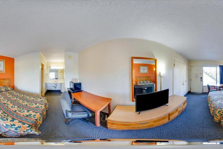 2 Double Beds (1 of 11)