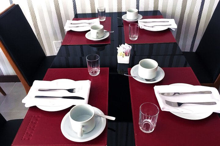 Dining 26 of 36