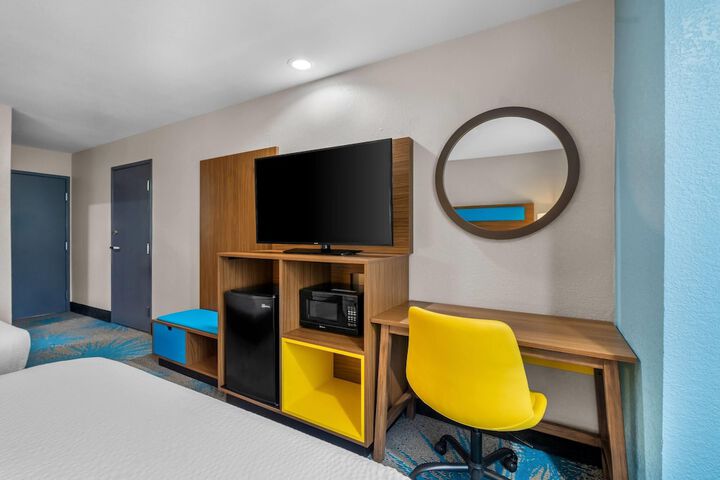 Room 31 of 45