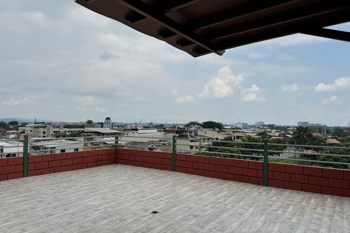 Sundeck 62 of 74