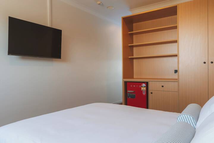 Room 15 of 123