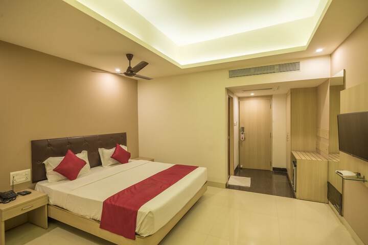 Room 15 of 42