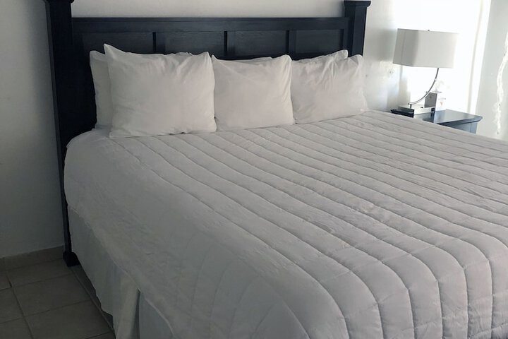 Room 6 of 47