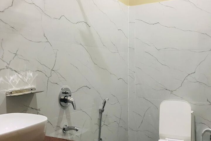Room 20 of 27