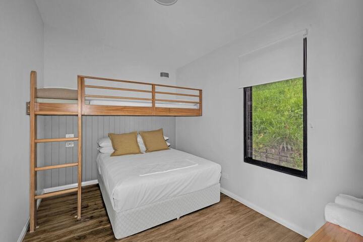 Room 16 of 117
