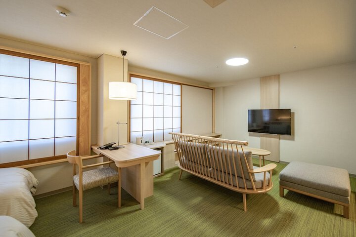 Room 8 of 91