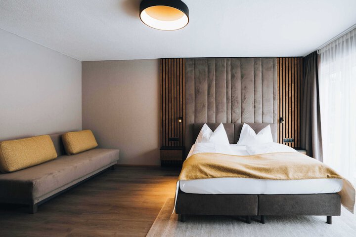Room 92 of 505