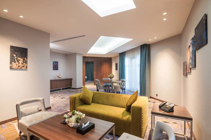 Room 21 of 42