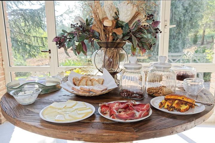 Dining 60 of 92