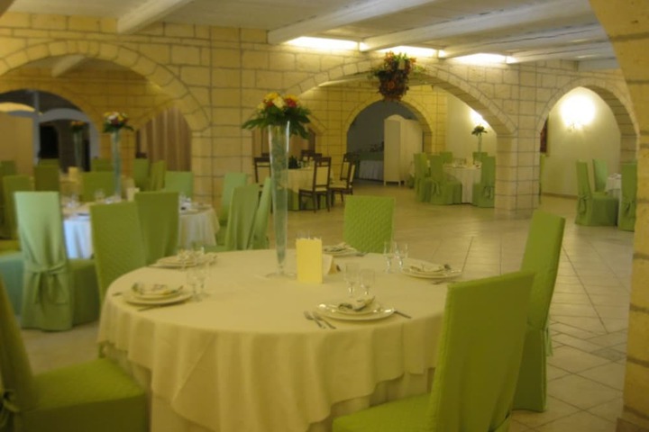 Banquet hall