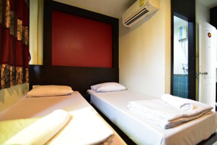 Room 17 of 23
