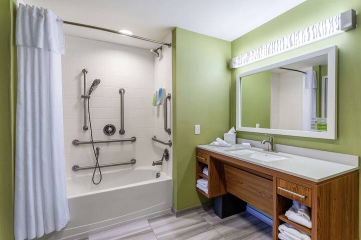 1 King Bed Studio Suite (17 of 17)