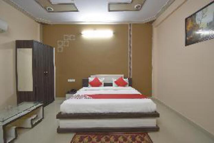 Room 9 of 23