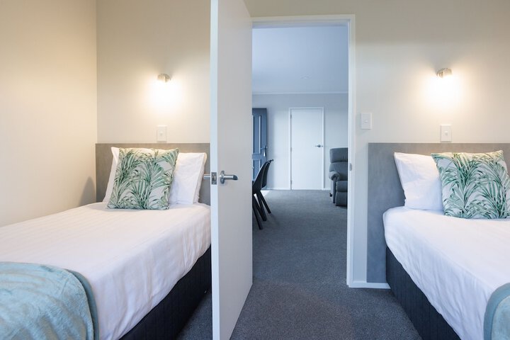 Room 17 of 41