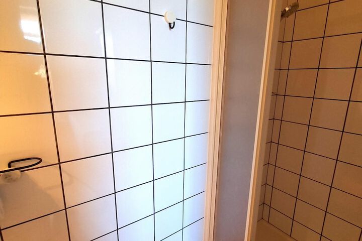Room 49 of 60