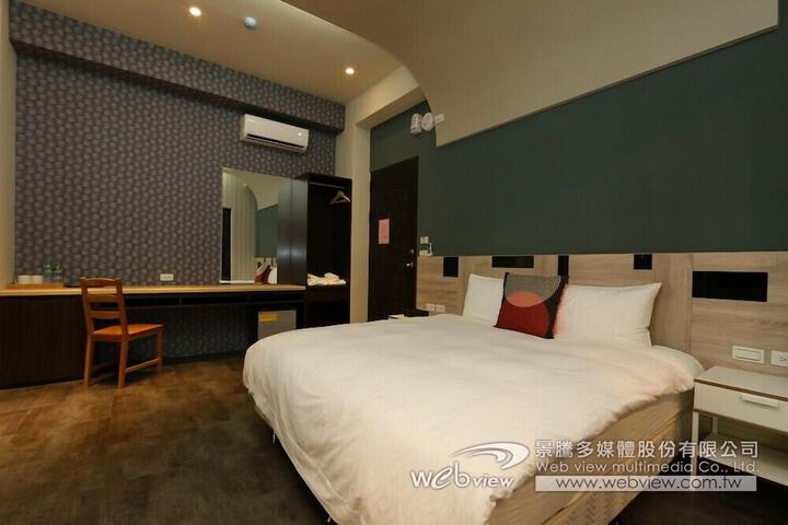 Room 34 of 55