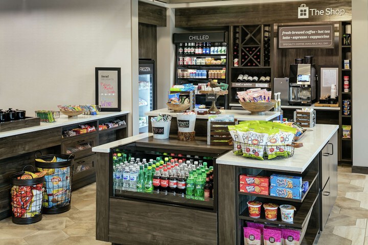 Snack bar