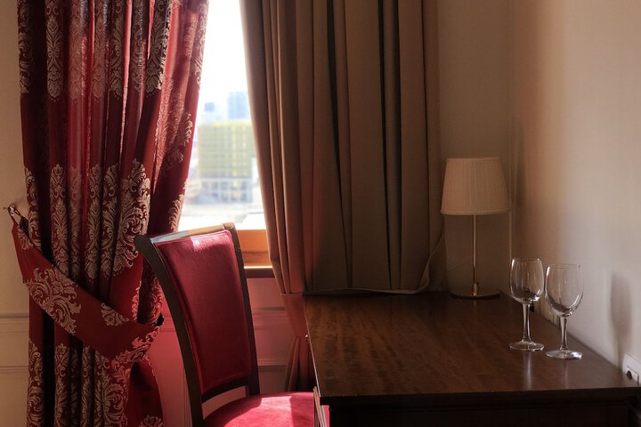 Room 6 of 35