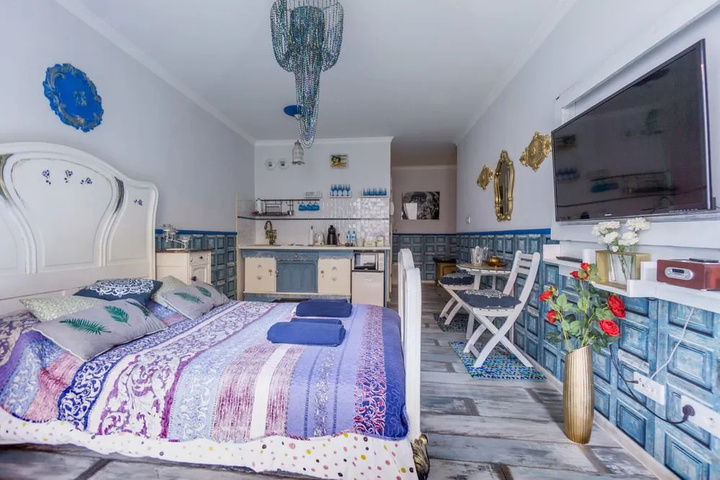 Room 5 of 22
