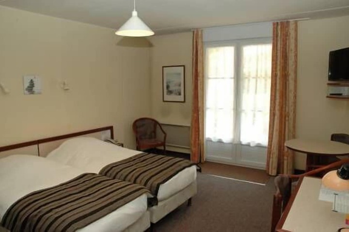 Room 16 of 43