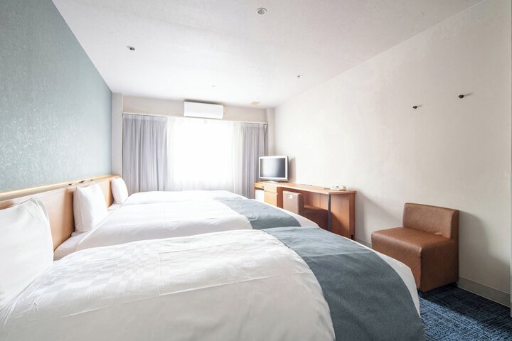 Room 14 of 42