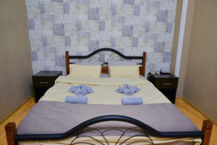 Room 10 of 20