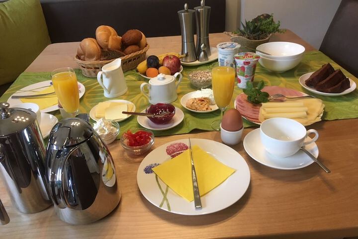 Breakfast/Coffee Service 58 of 80