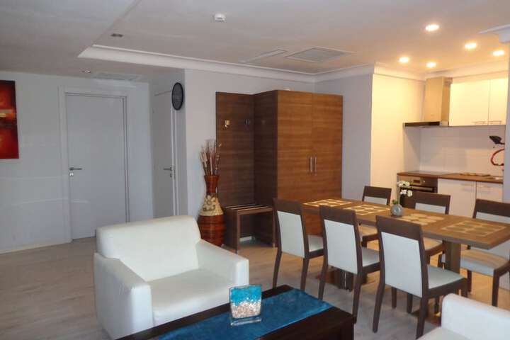 Room 12 of 53