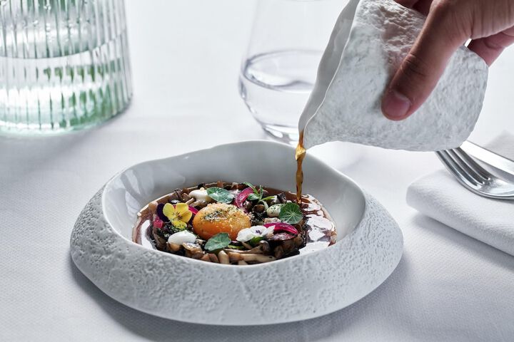 Dining 109 of 168