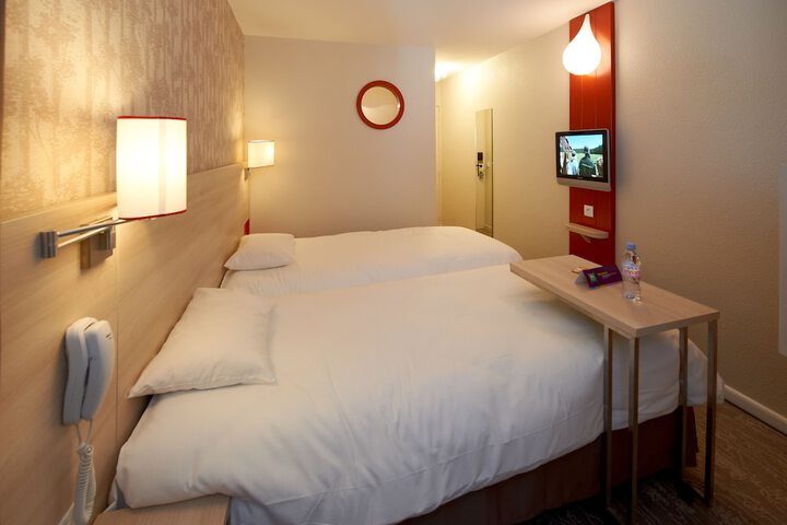 Room 6 of 58