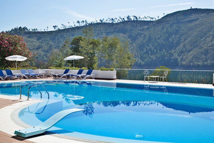 Pool 22 of 41