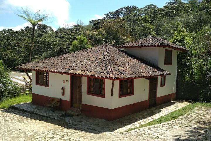 Room 3 of 105