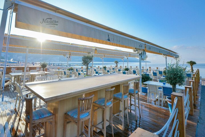 Beach bar