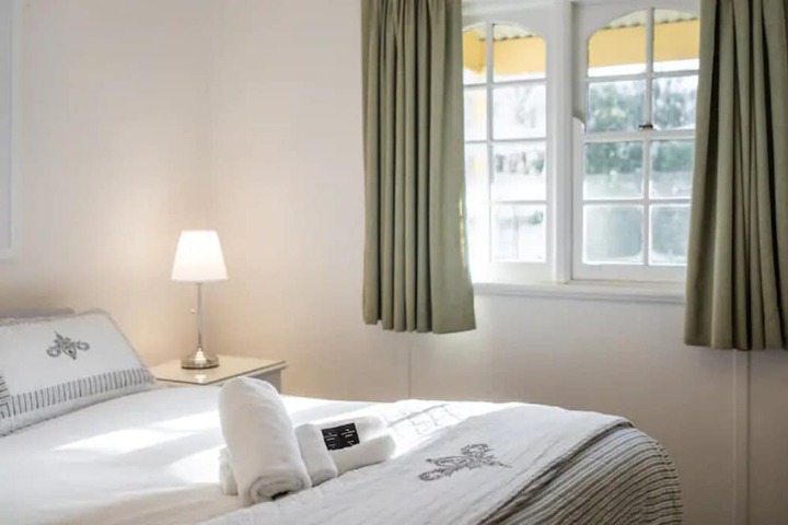 Room 4 of 59