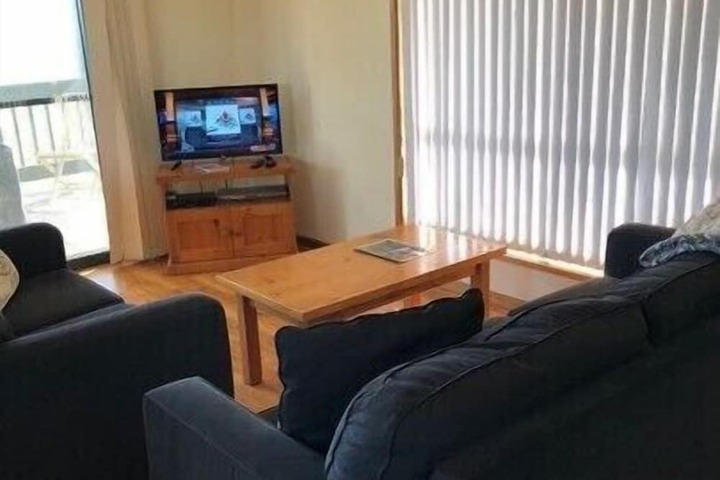 Room 12 of 40