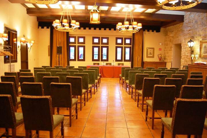 Ballroom/Hall 54 of 69